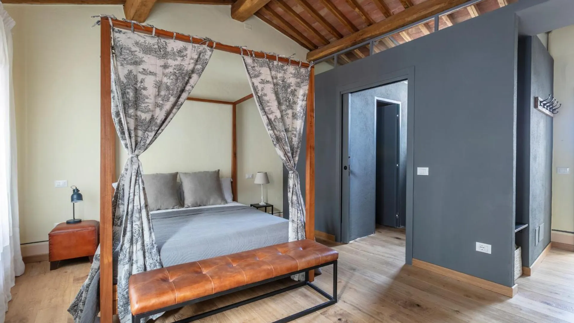 Suite Corso Matteotti - Tuscany View Montalcino 3*,